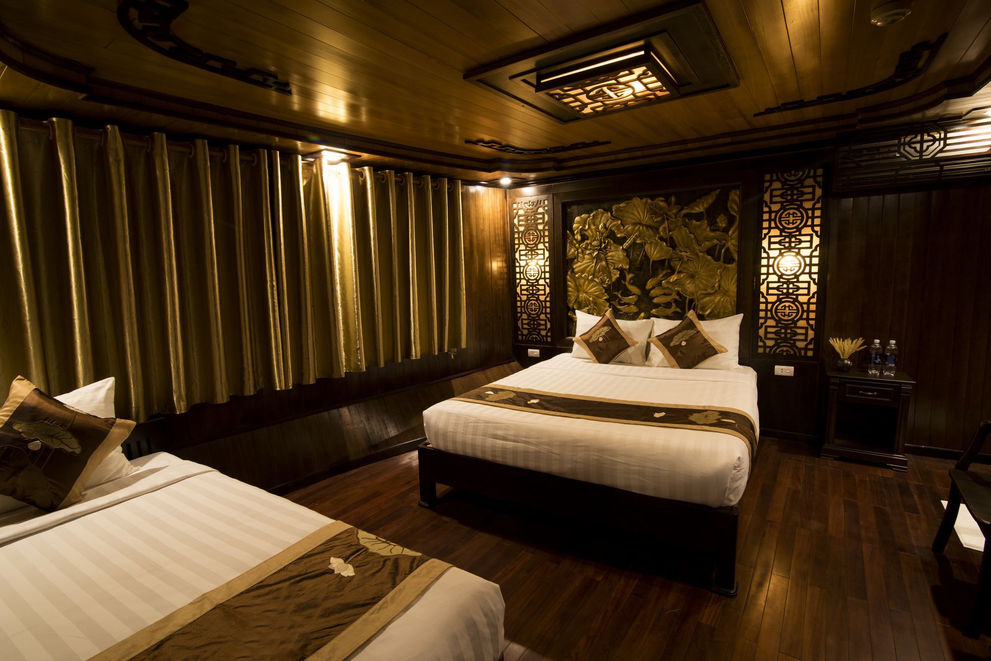 Renea Cruises Halong Hotel Hạ Long-öböl Kültér fotó