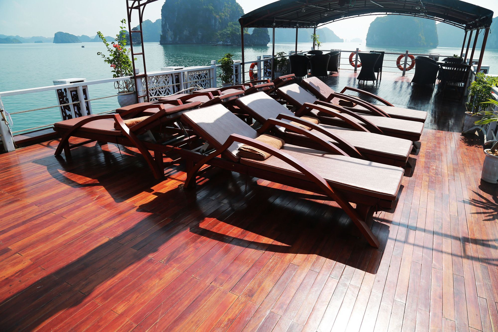 Renea Cruises Halong Hotel Hạ Long-öböl Kültér fotó