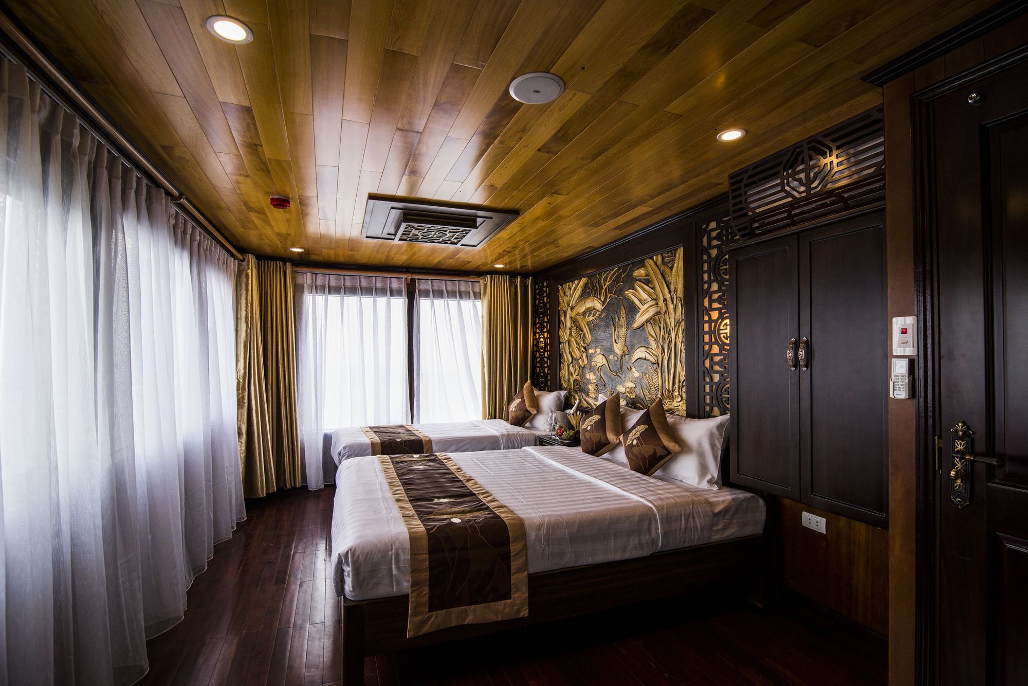 Renea Cruises Halong Hotel Hạ Long-öböl Kültér fotó